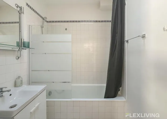 펜션 Flexliving - - Bausset *